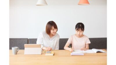 わが子の目線が止まったら。自宅での国語学習を変える～世田谷区野沢・三軒茶屋・渋谷の個別指導「国語ひまわり塾」